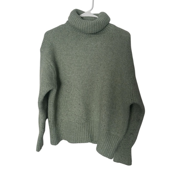 Zara seafoam green poly/wool/alpaca blend turtleneck sweater size Small - Picture 3 of 11